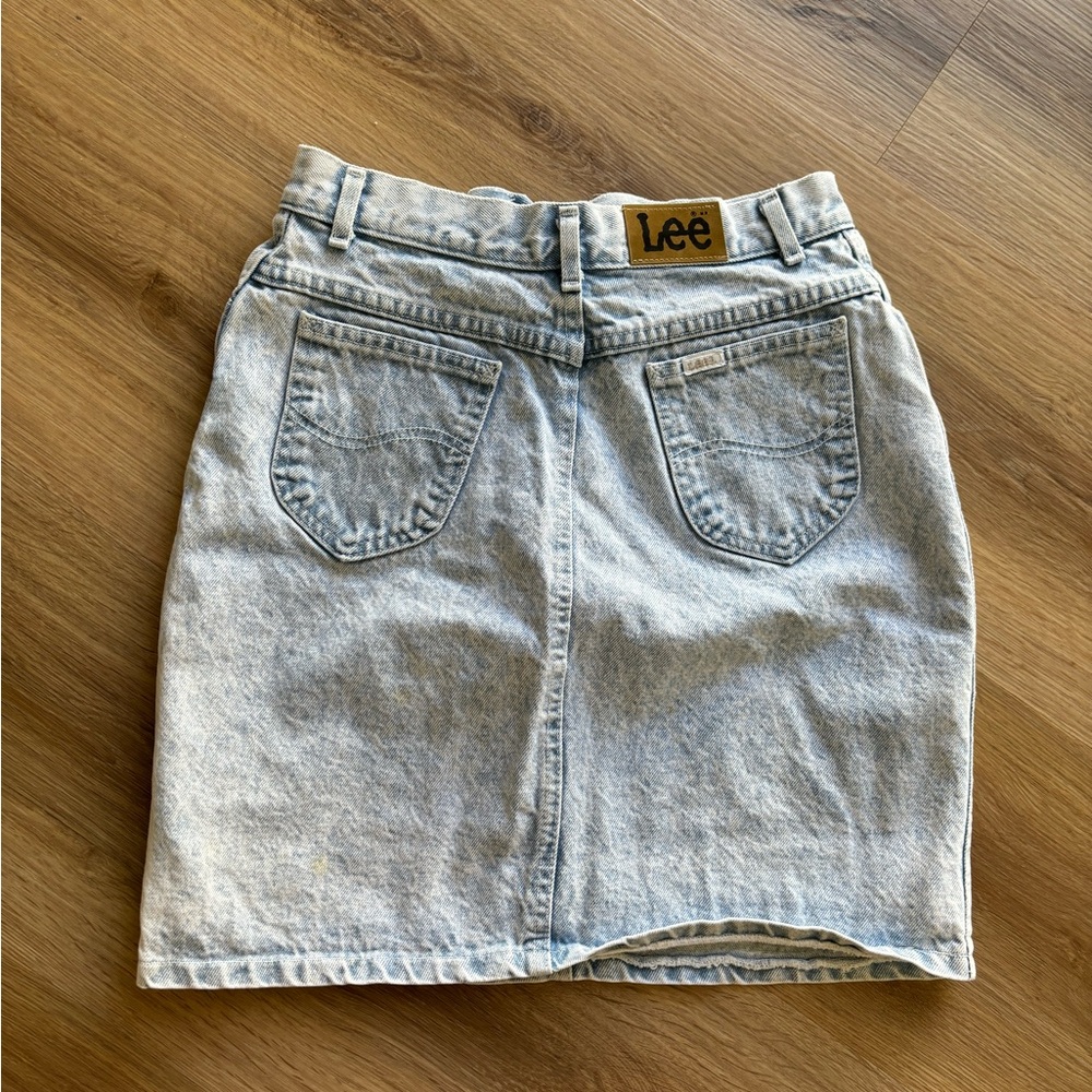 Vintage light denim skirt